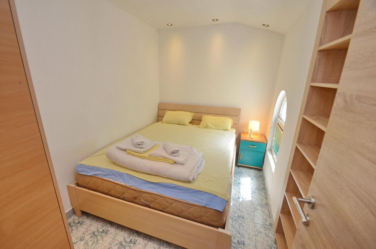 Bugi Apartman Kotor Kültér fotó