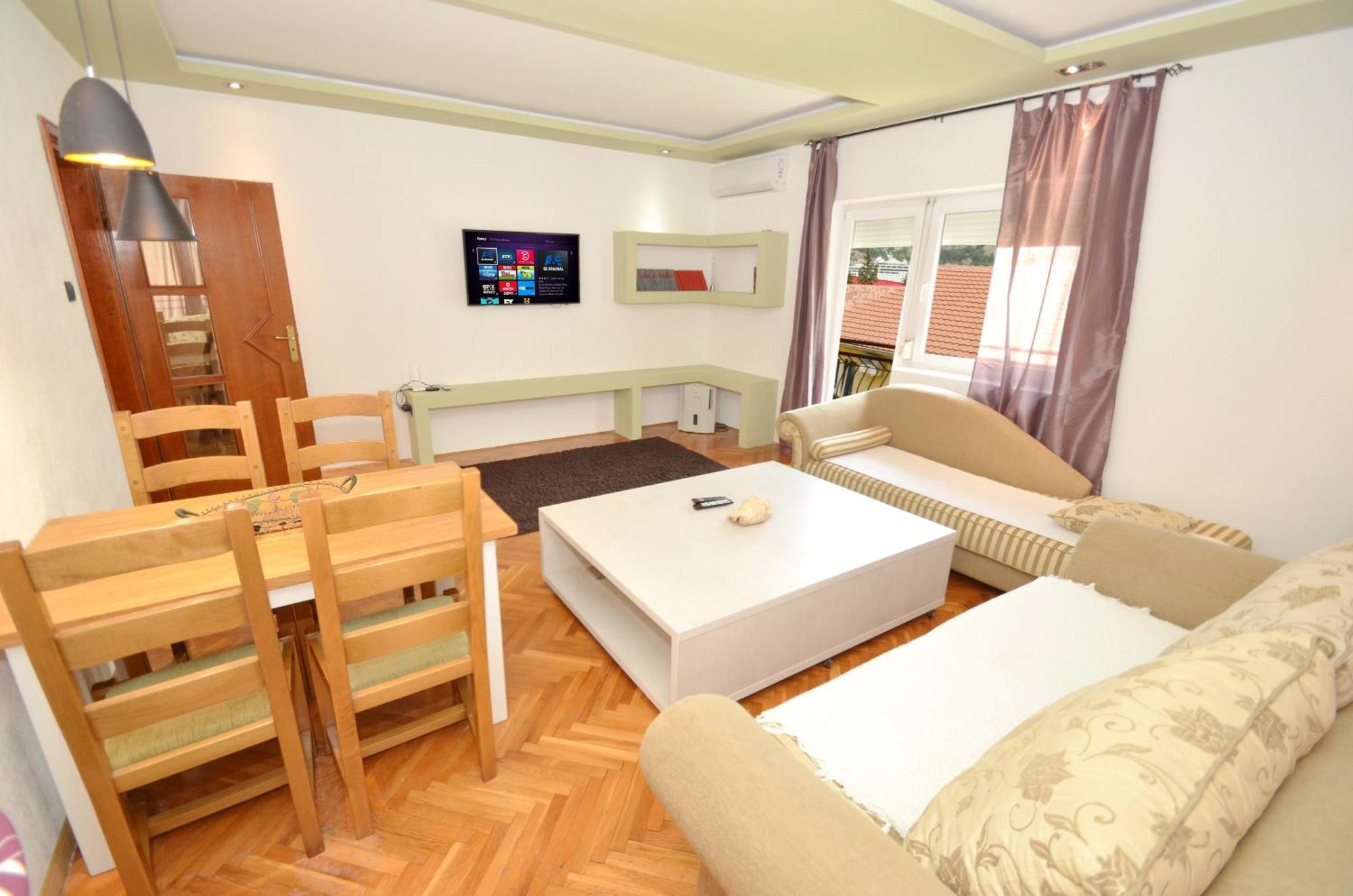 Bugi Apartman Kotor Kültér fotó