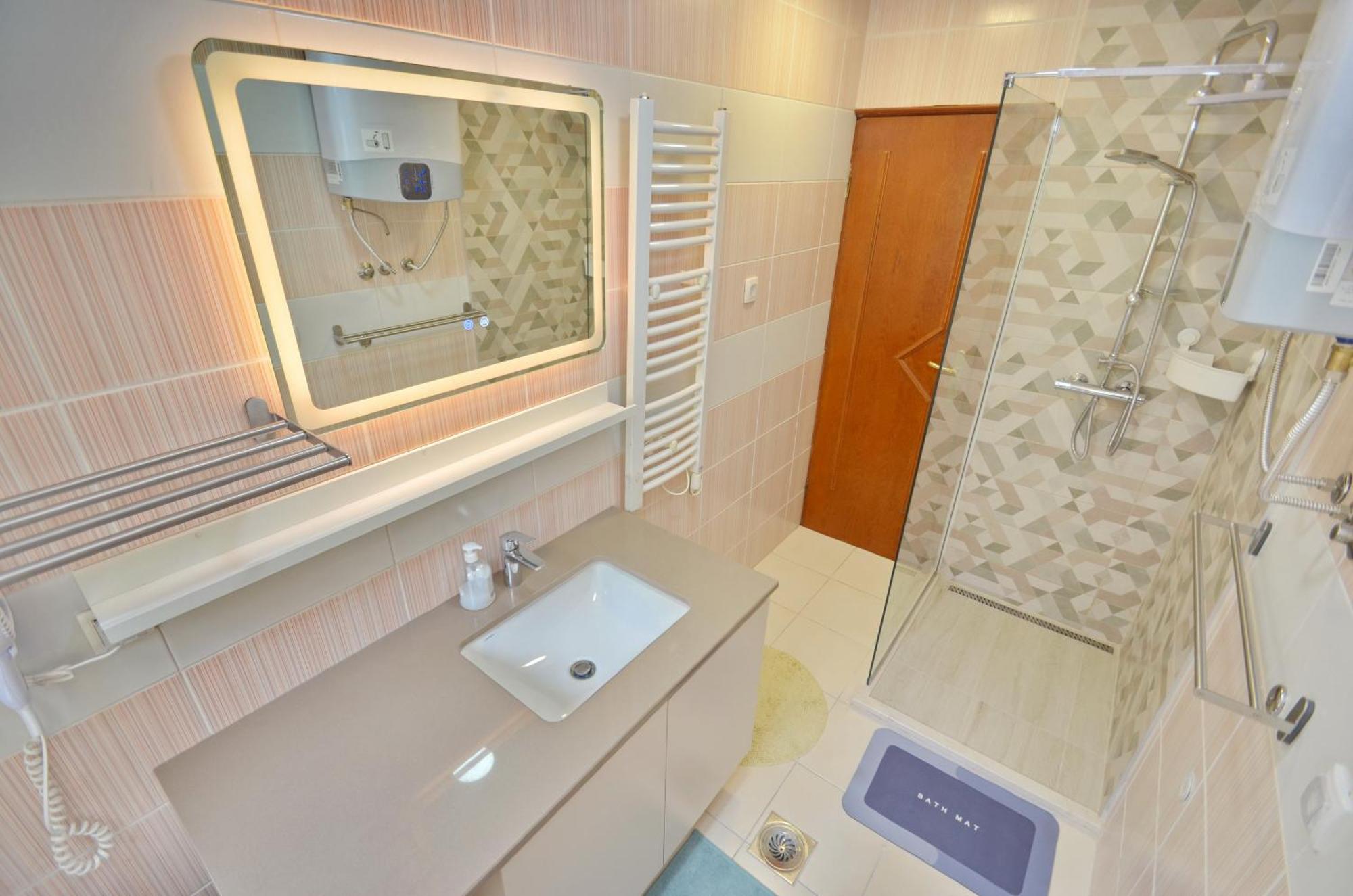 Bugi Apartman Kotor Kültér fotó