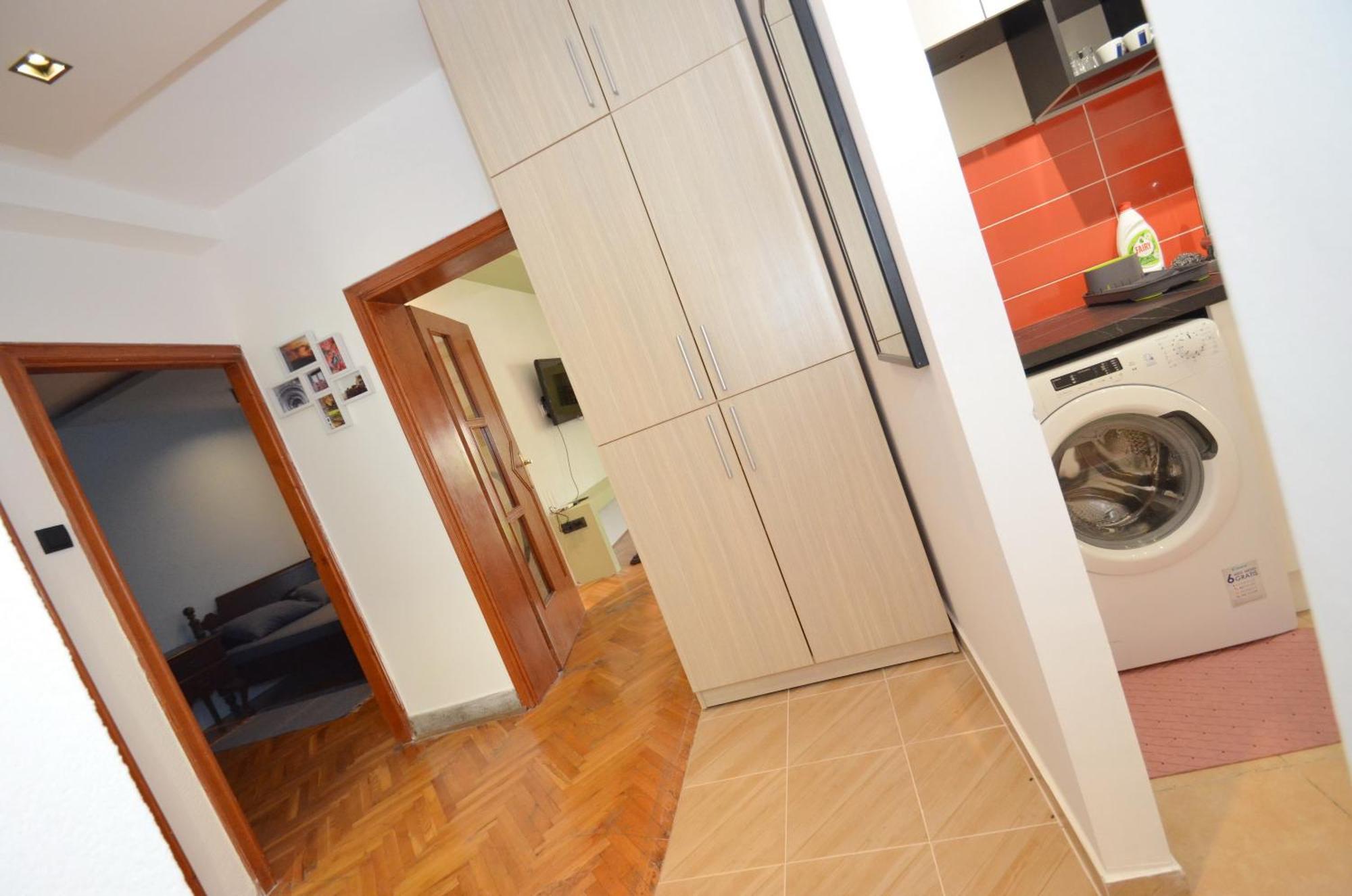 Bugi Apartman Kotor Szoba fotó