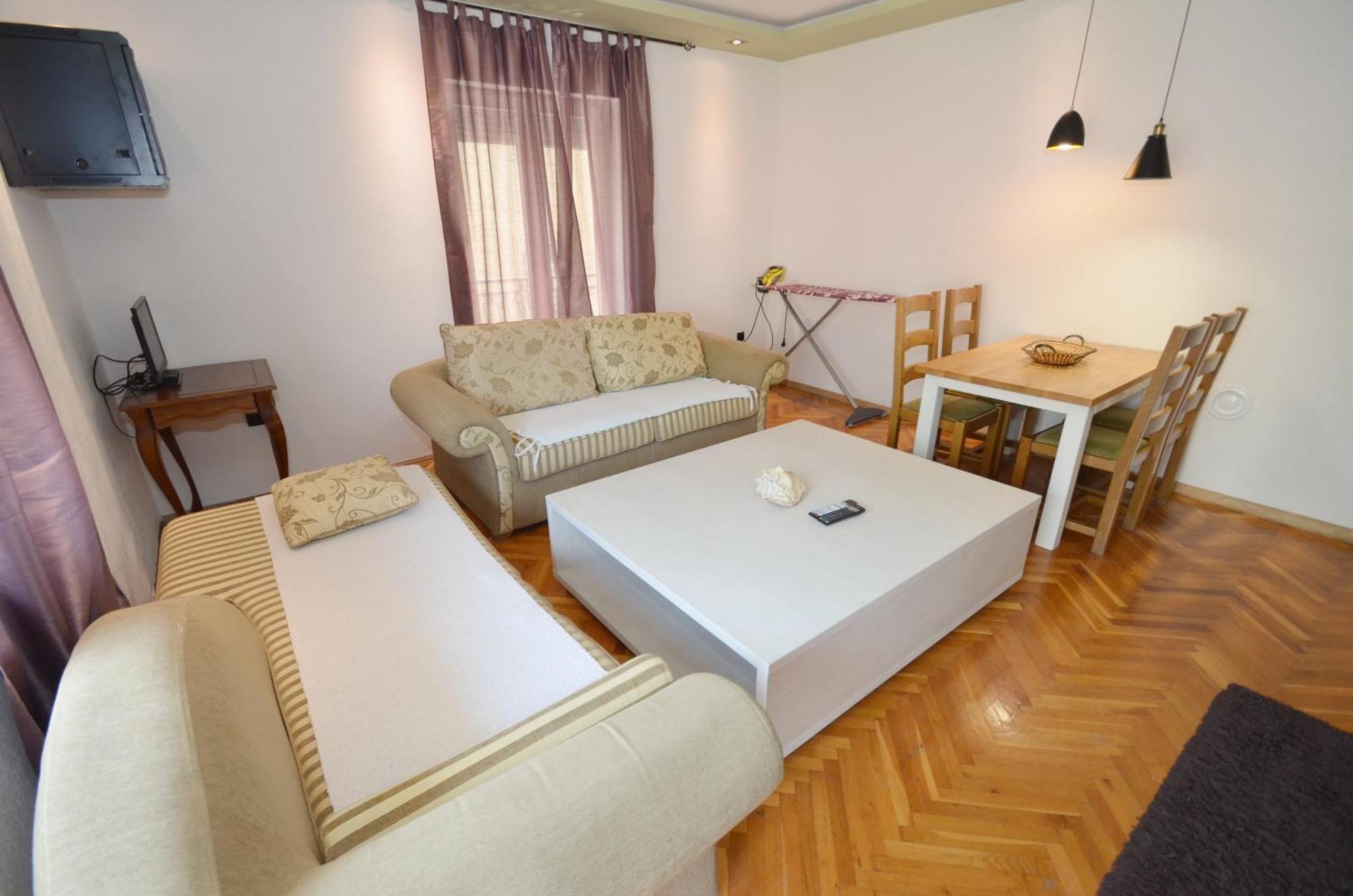 Bugi Apartman Kotor Szoba fotó