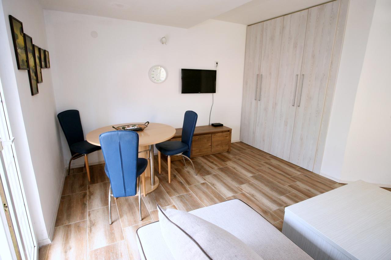 Bugi Apartman Kotor Kültér fotó