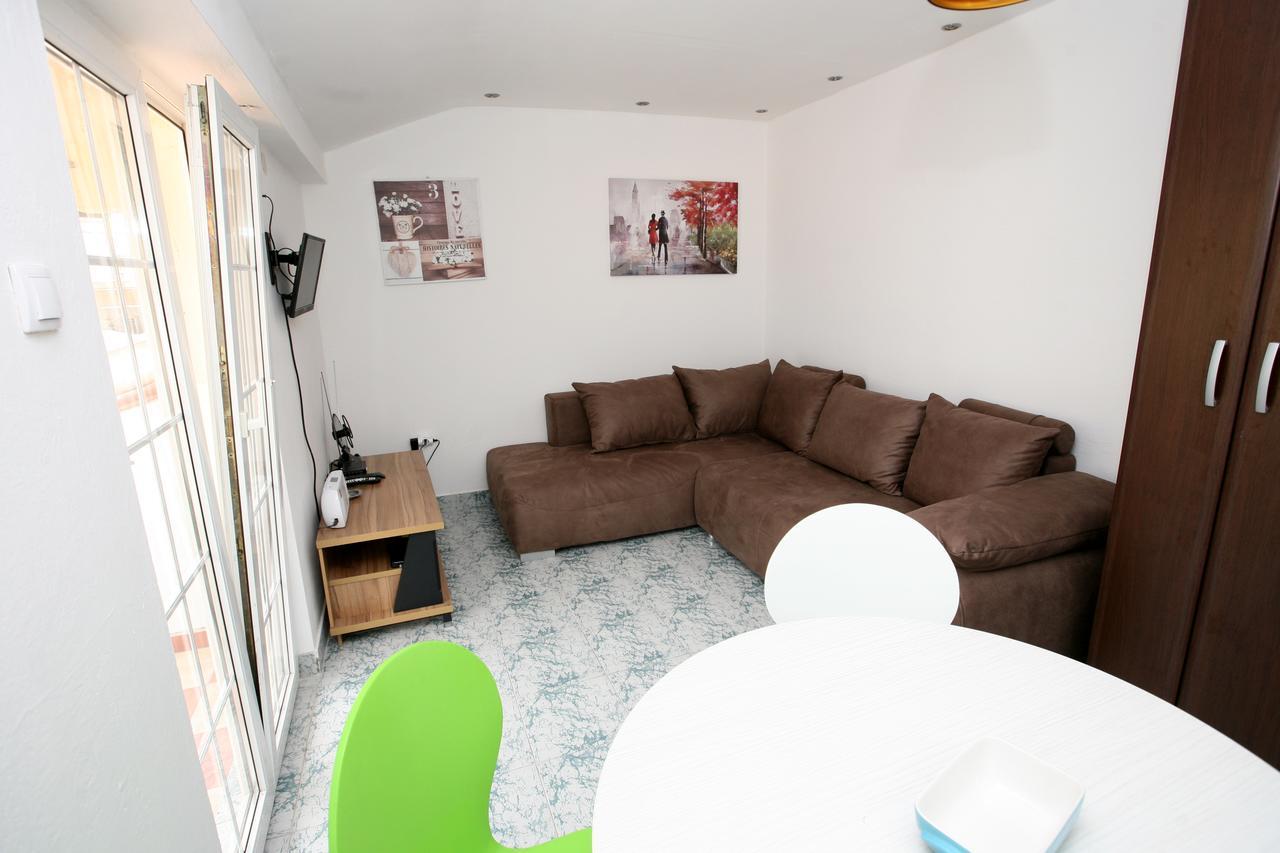 Bugi Apartman Kotor Kültér fotó